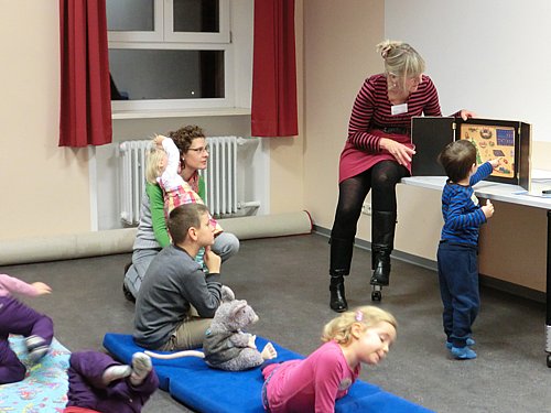 2013_12_17_lilalesestunde (15).JPG